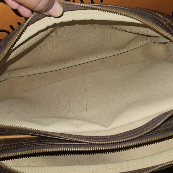 Louis Vuitton Monogram Brown and Tan Messenger Bag - Picture 3 of 11